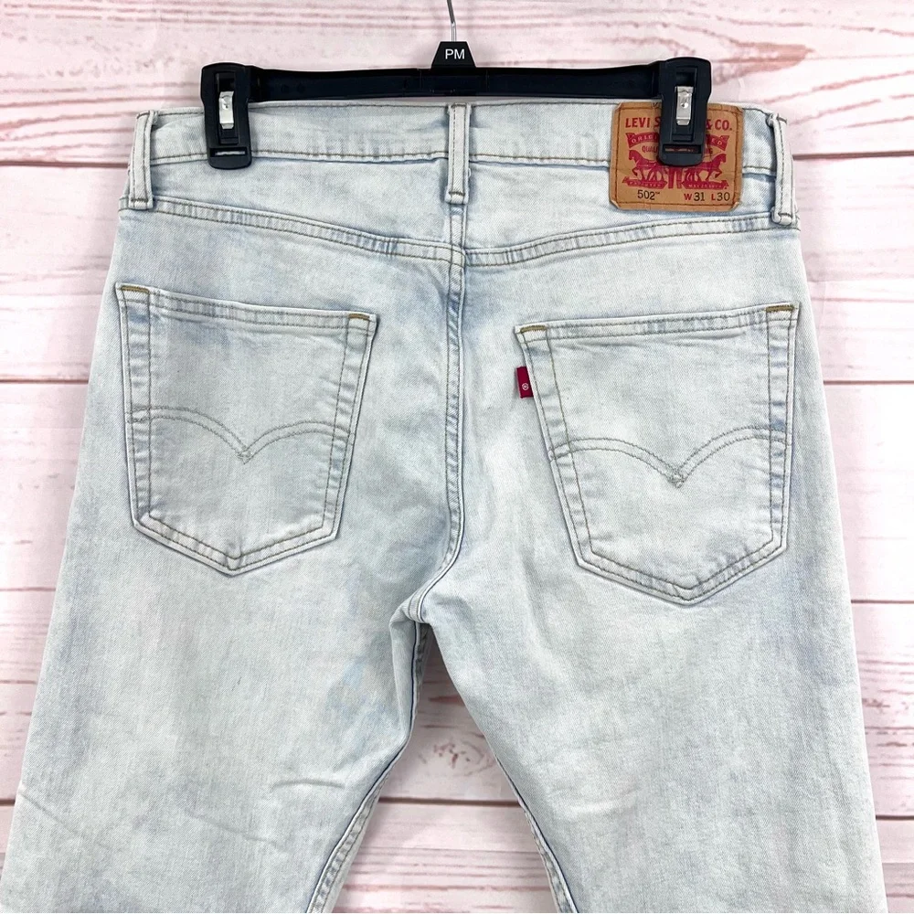 Vintage Levi’s 502 Straight Leg Taper Fit Bleach Wash Jeans 31x30